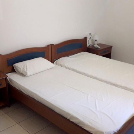 Theofilos Appartements Livadi  Номер фото