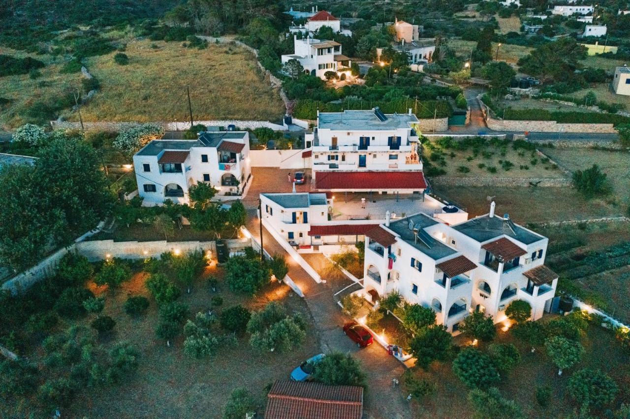 Theofilos Appartements Livadi  Экстерьер фото