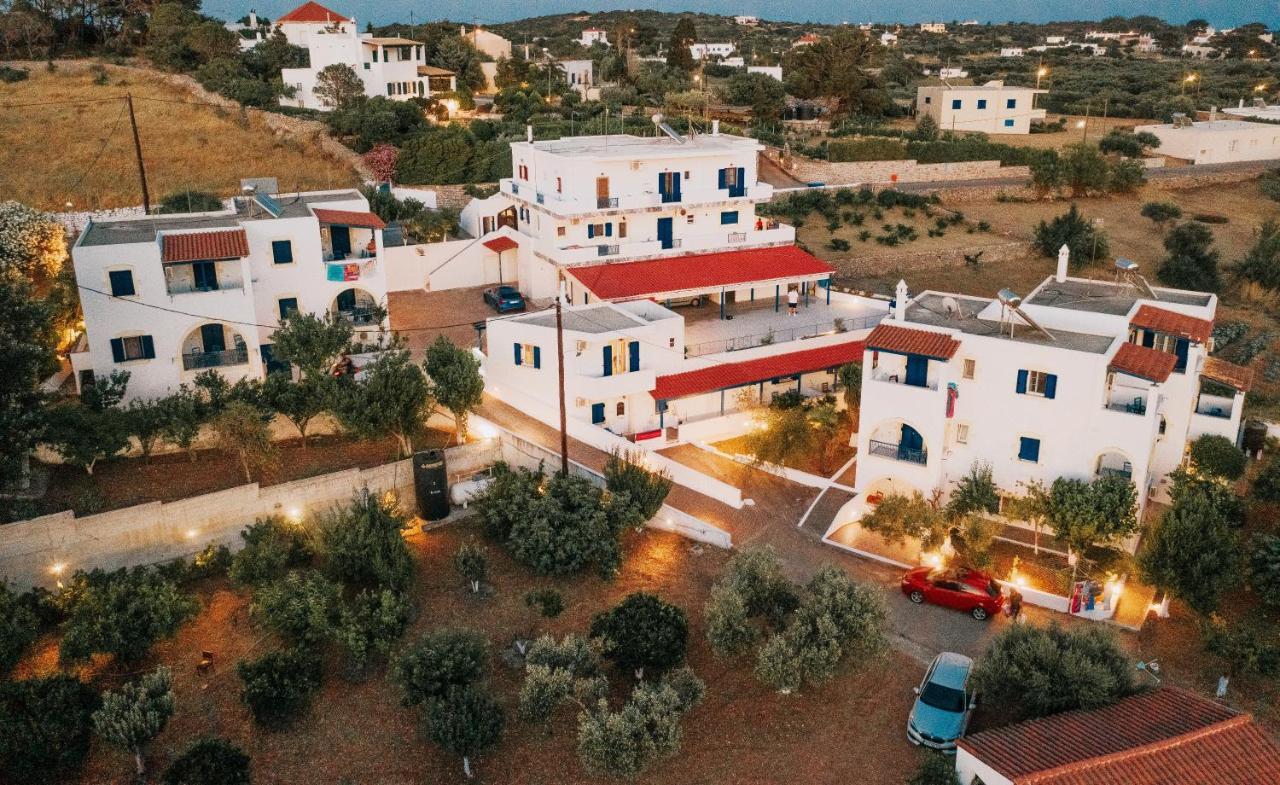 Theofilos Appartements Livadi  Экстерьер фото