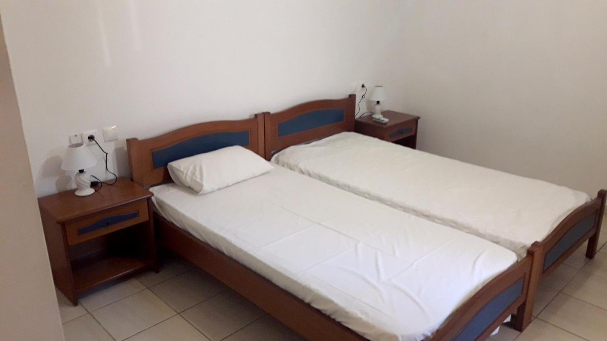 Theofilos Appartements Livadi  Номер фото
